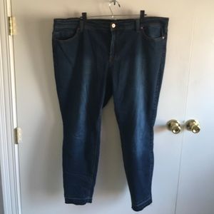 Forever21 Super Skinny Jeans with Frayed Hem Sz 20