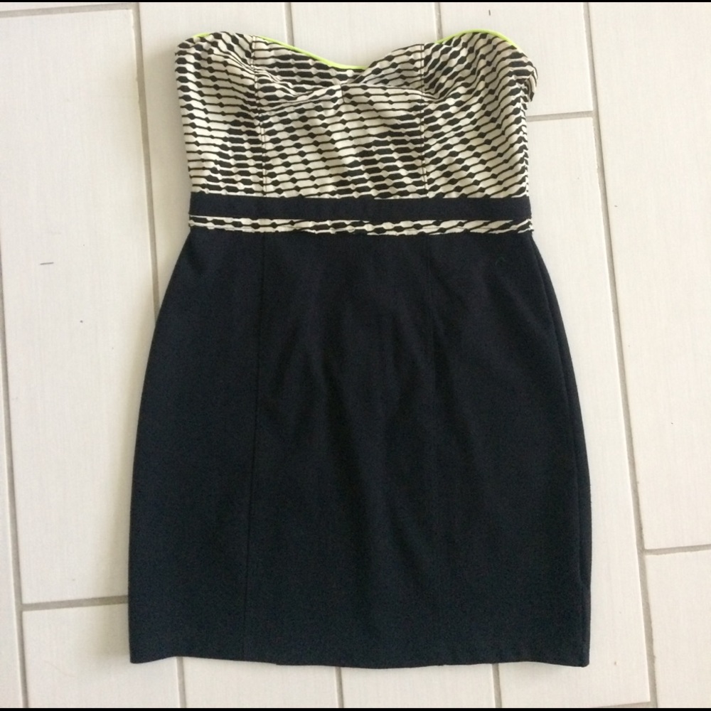 Silence + Noise (Urban Outfitters) Strapless Dress