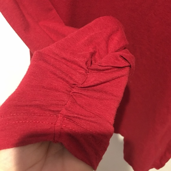 Women ruched high (mock)neck red top ❤️bundle/save - Picture 2 of 8