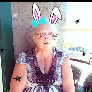 Meet your Posher, Eva