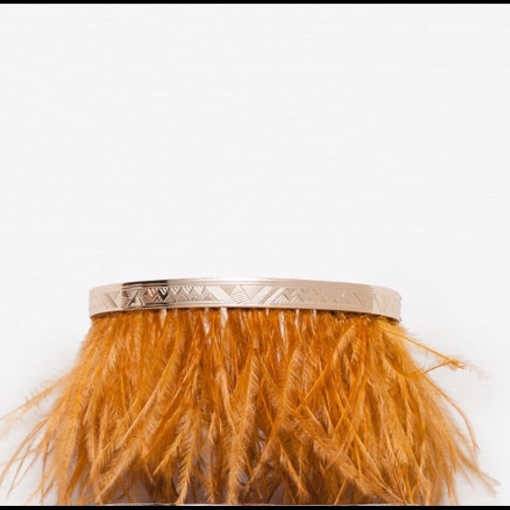 Zara gold feather bracelet. NWOT Never worn