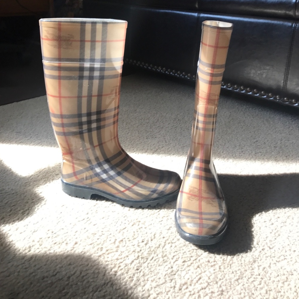 Burberry rain boots