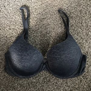 Victoria's Secret T- shirt bra