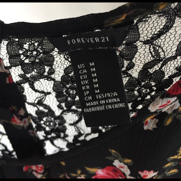 Floral dress with see-thru lace detailed back - Picture 5 of 6