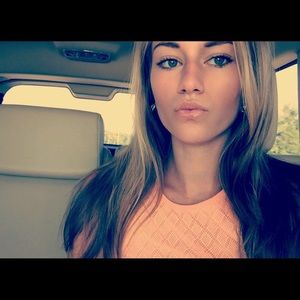 Meet your Posher, Lauren