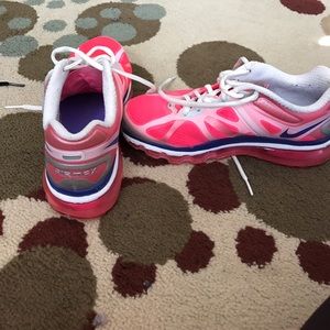 Kids Nike Air Max 2011. Hot pink blue and white