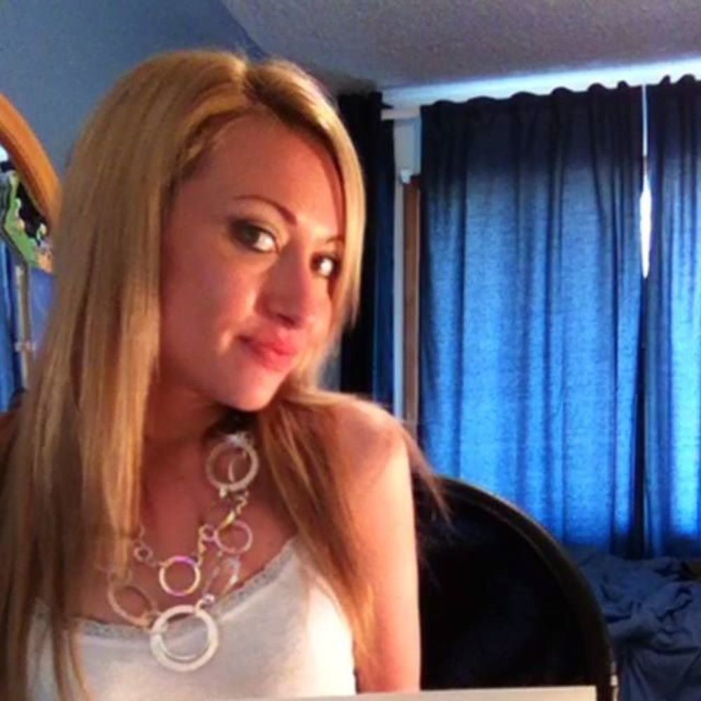 Meet your Posher, Kayce