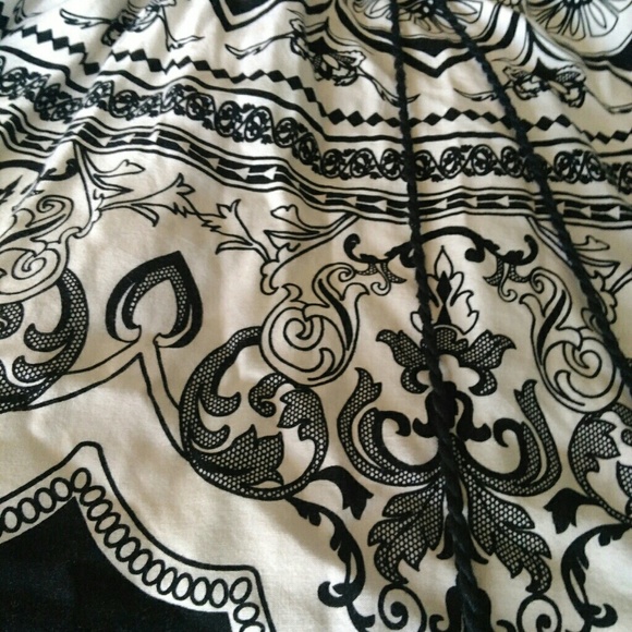 Patterned dress - Picture 2 of 2