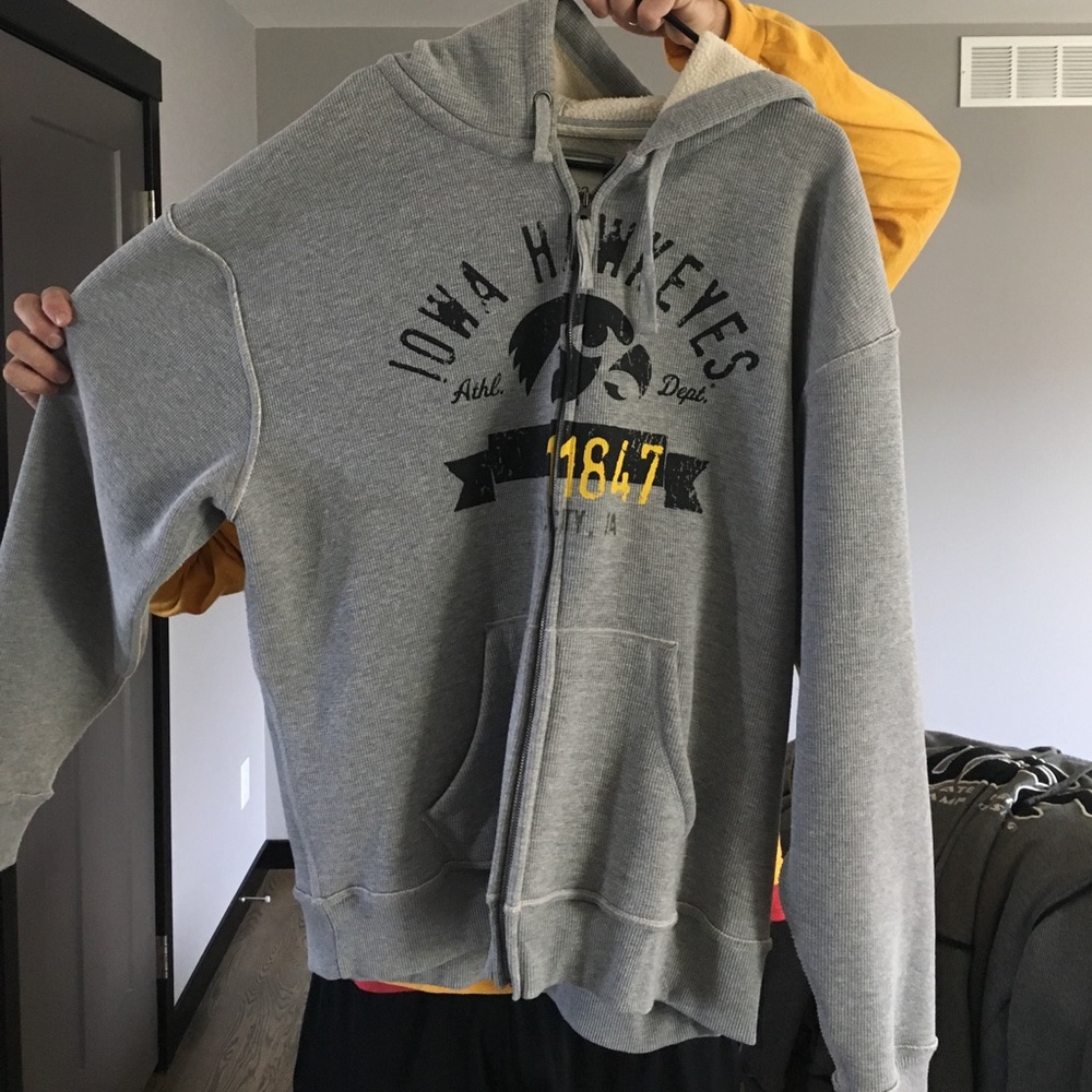 Mens Iowa Hawkeye zip up hoodie