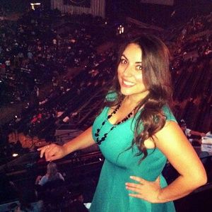 Meet your Posher, Kayla