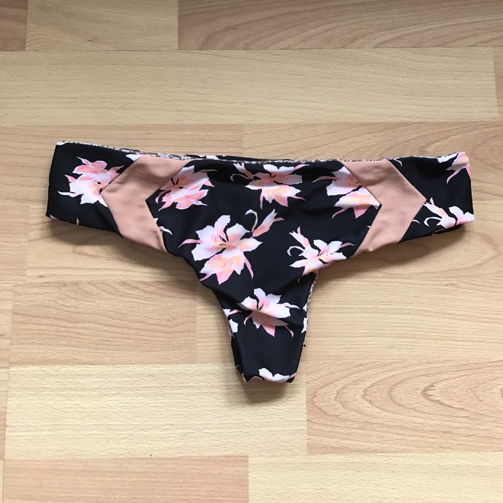 Acacia Aloha "Lennox" Bottom