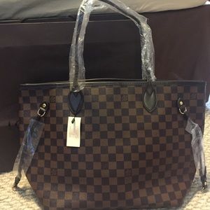 FLASH SALE! 🎉 LV MM Damier bag