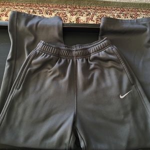 Boy's Nike Sweats
