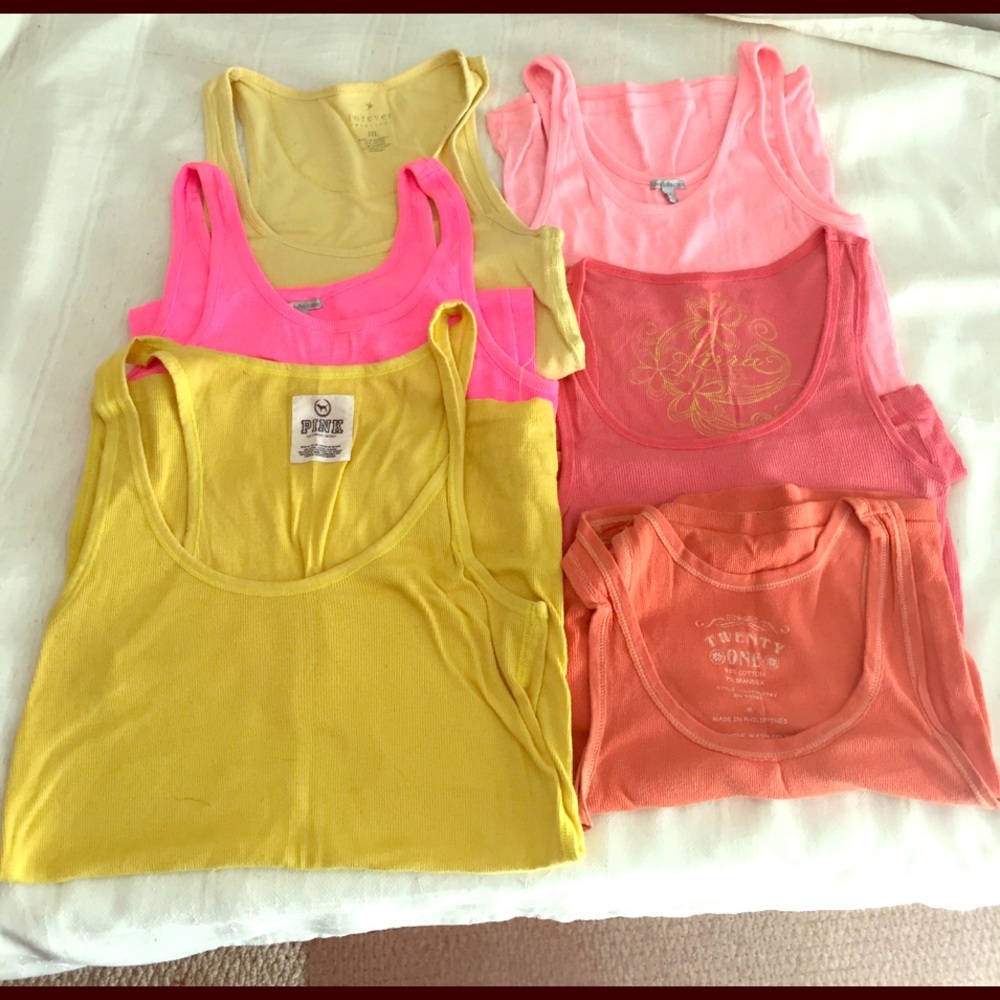 Camis/tank tops. All in great condition.