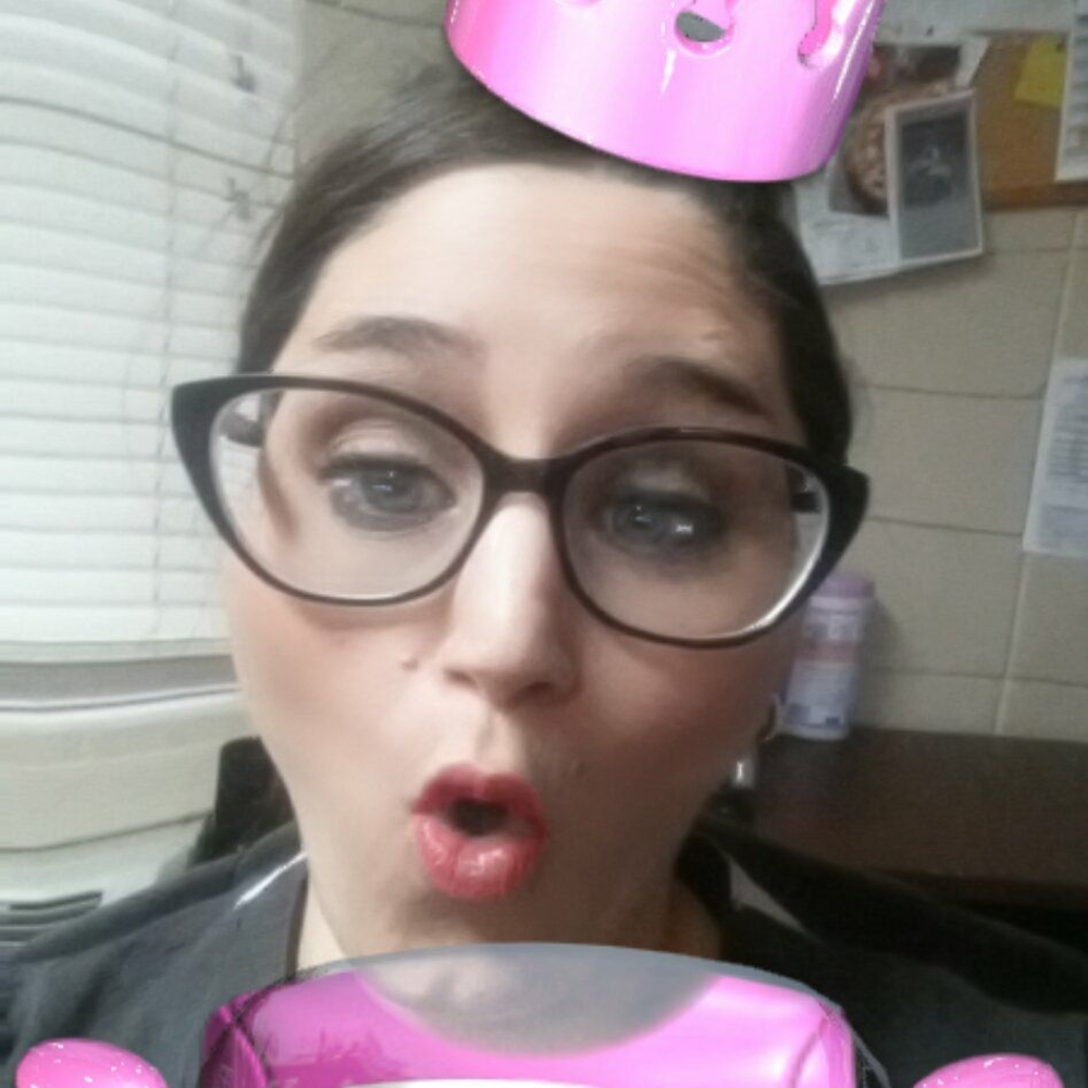 Meet your Posher, Crys