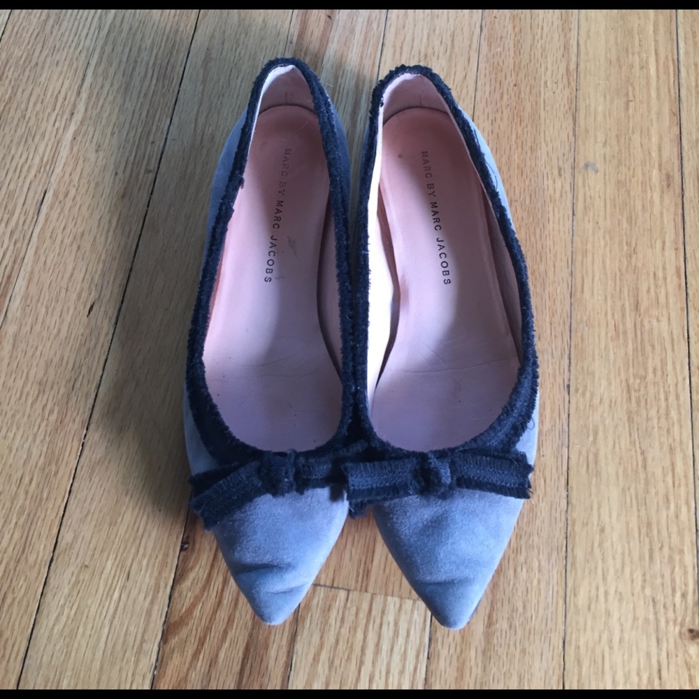 MARC by Marc Jacobs Gray Suede Flats Size 7.5