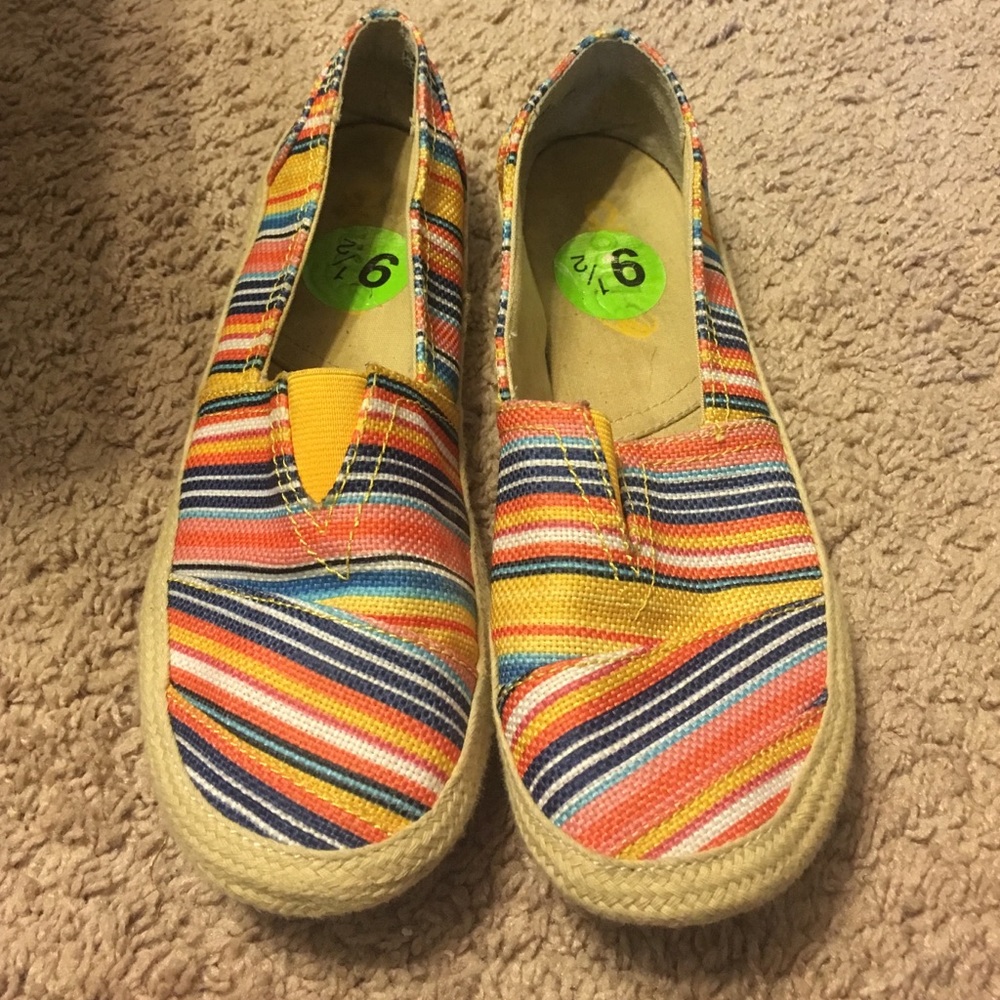 Multi colored flats