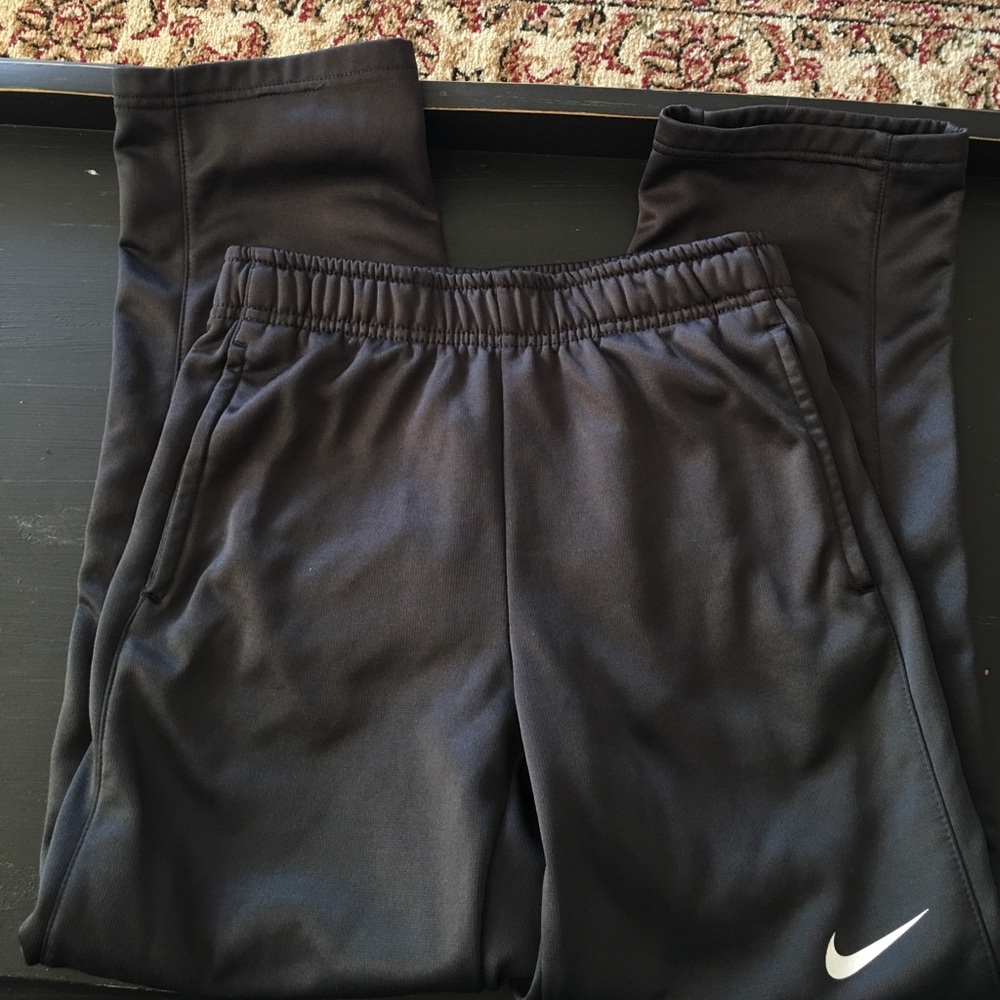 Boy's Nike Sweats Black