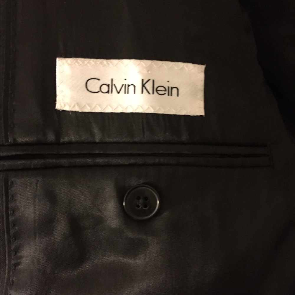 Calvin Klein men's suit (NO ALTERATIONS MADE) - Picture 2 of 5
