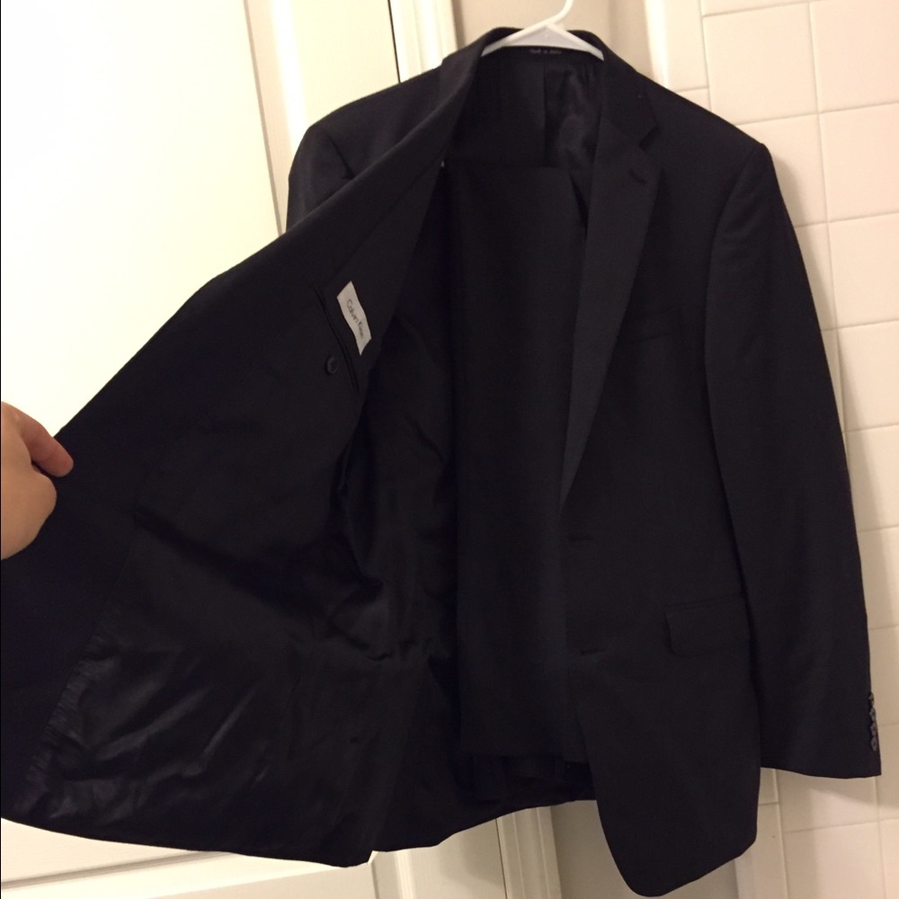 Calvin Klein men's suit (NO ALTERATIONS MADE) - Picture 3 of 5
