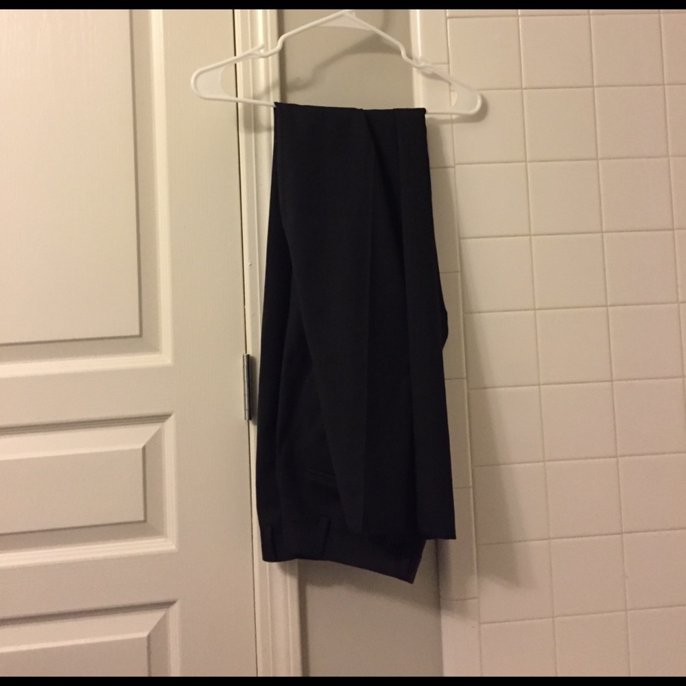 Calvin Klein men's suit (NO ALTERATIONS MADE) - Picture 5 of 5