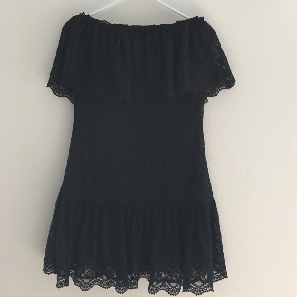 Lace dress
