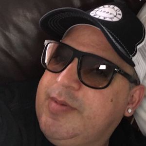 Meet your Posher, Julio