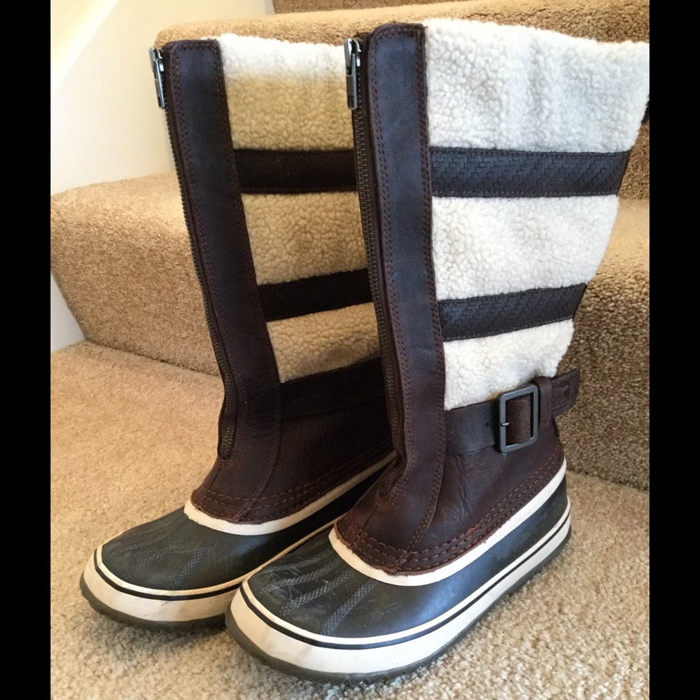 Sorel Brown leather boots.