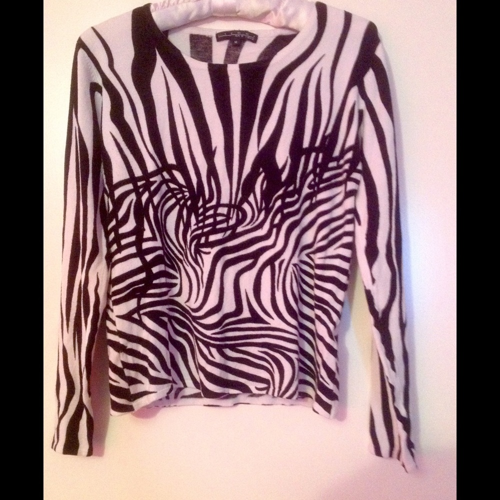 Zebra style pattern sweater/ blouse