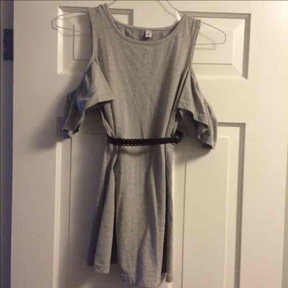 Dresses & Skirts - Open Shoulders Dress