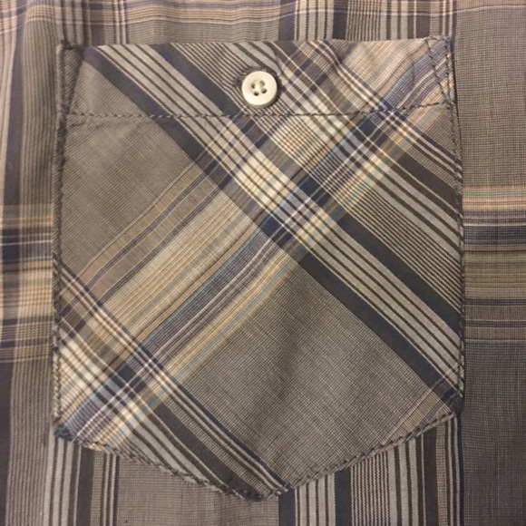 DIVIDED Men's ShortSleeve Urban Cowboy Plaid Shirt - Picture 2 of 4