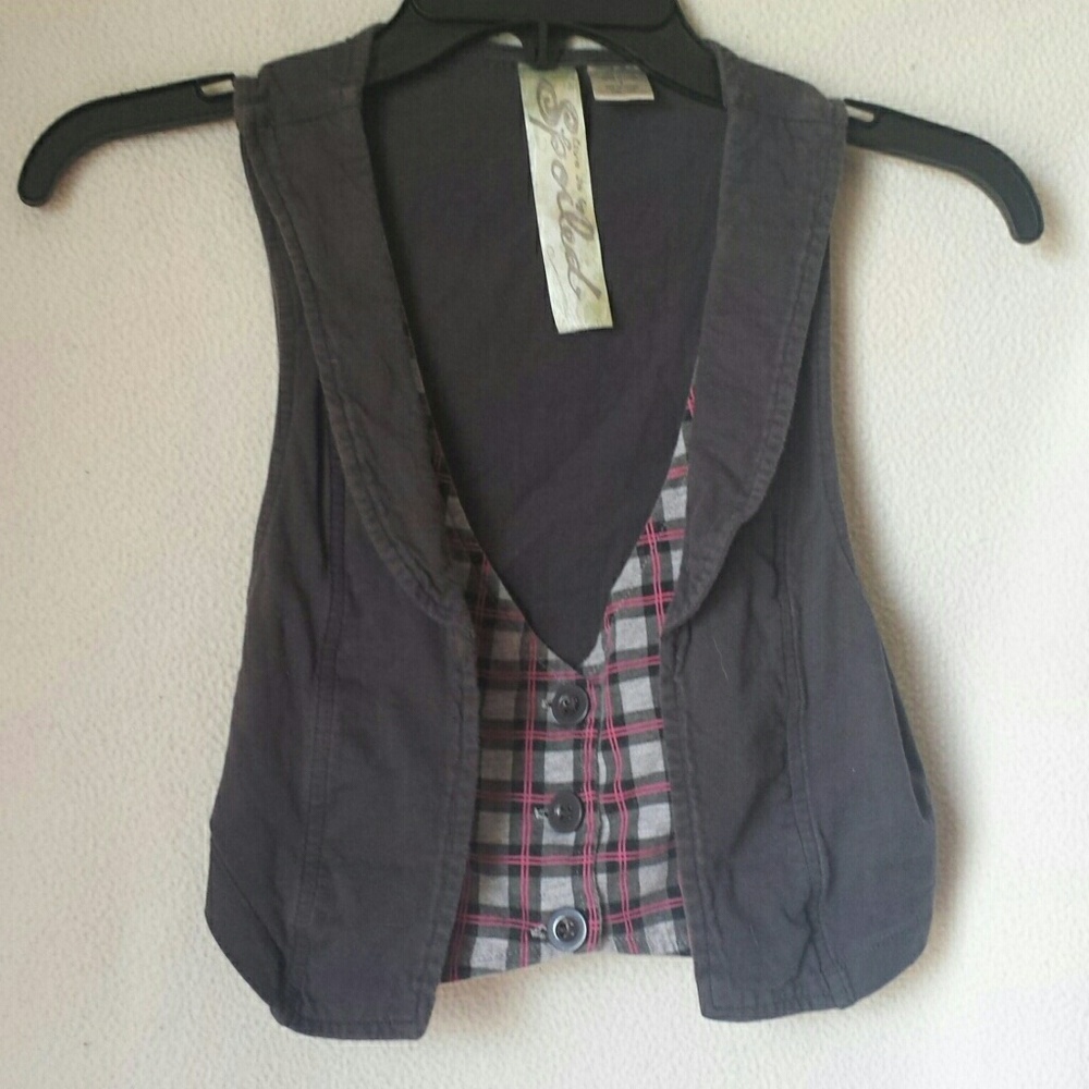 Grey and pink vest