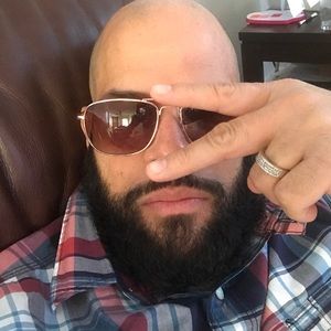 Meet your Posher, Gio