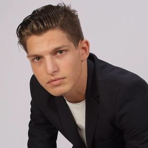 Meet your Posher, Leonardo