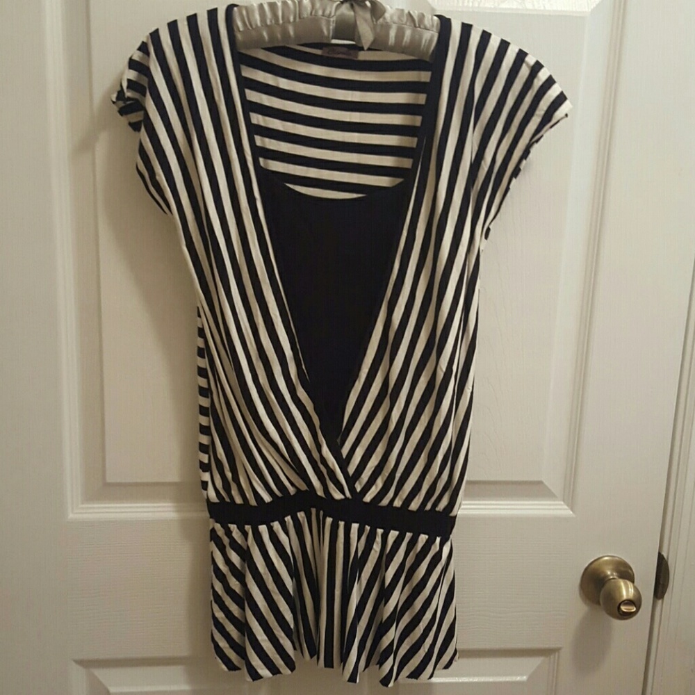 Camila Closet clear out 4 for $25.