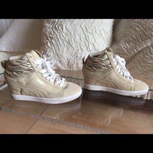 Puma Wedge Sneakers women size 6