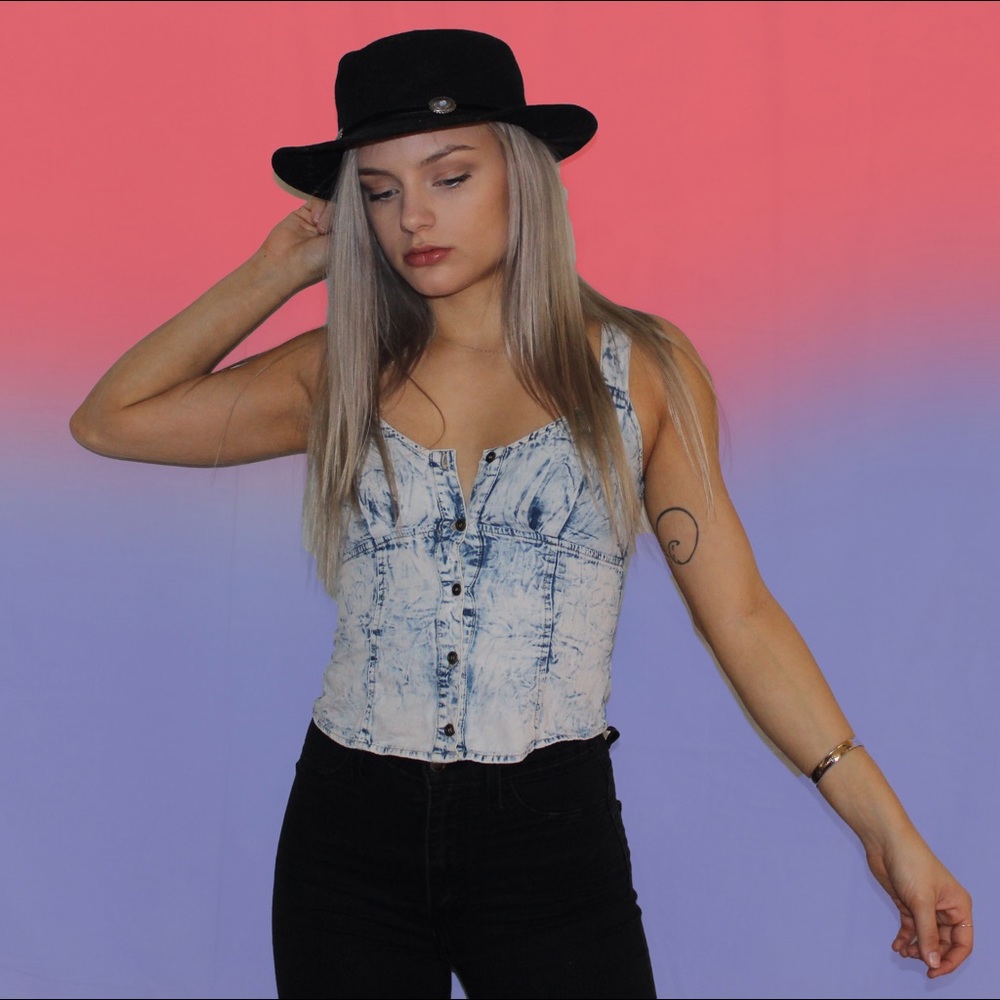 Denim look acid wash crop top