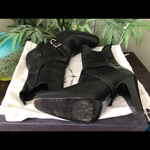 Woman's boots - Picture 3 of 7