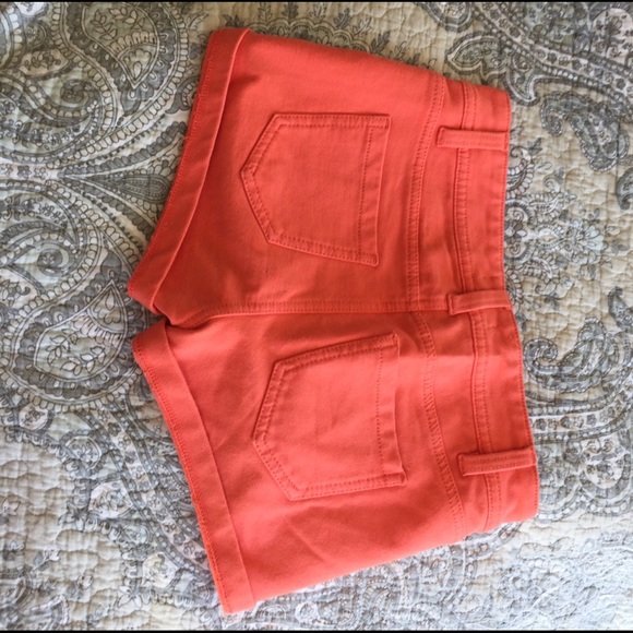 Colorful Casual Shorts - Picture 2 of 3