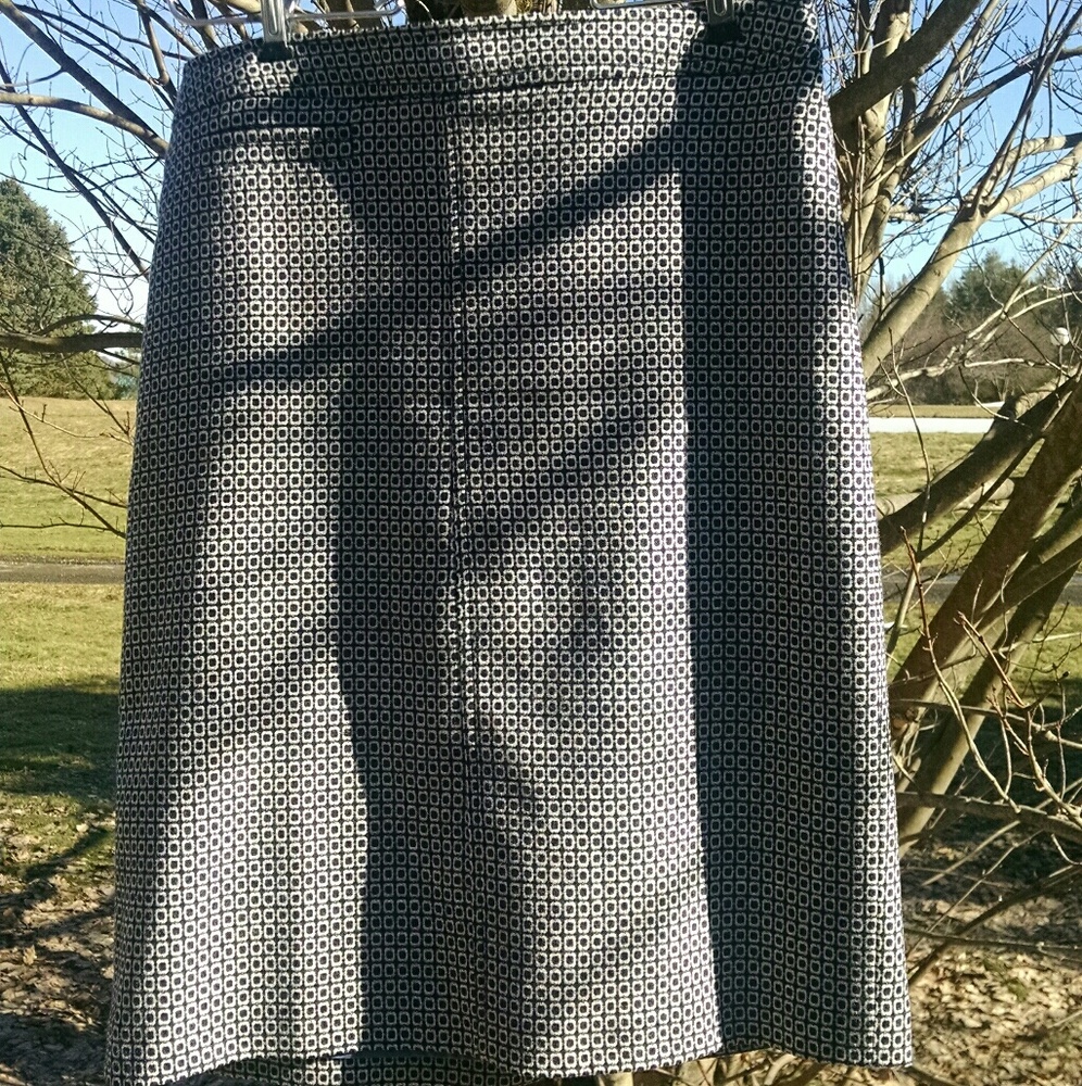 *Boden* Navy Geo Wool Pencil Skirt