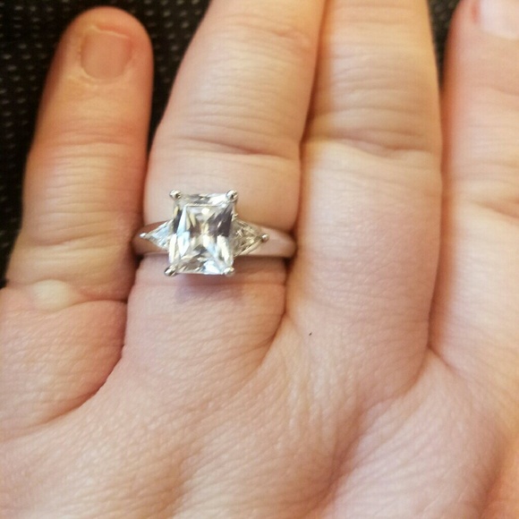 Sterling silver Cuban zirconia ring - Picture 5 of 8