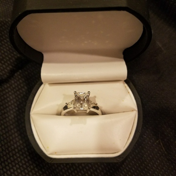 Sterling silver Cuban zirconia ring - Picture 6 of 8