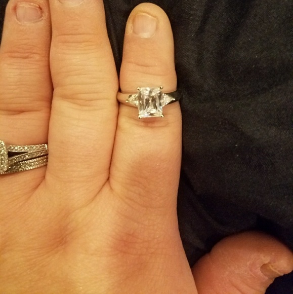 Sterling silver Cuban zirconia ring - Picture 7 of 8