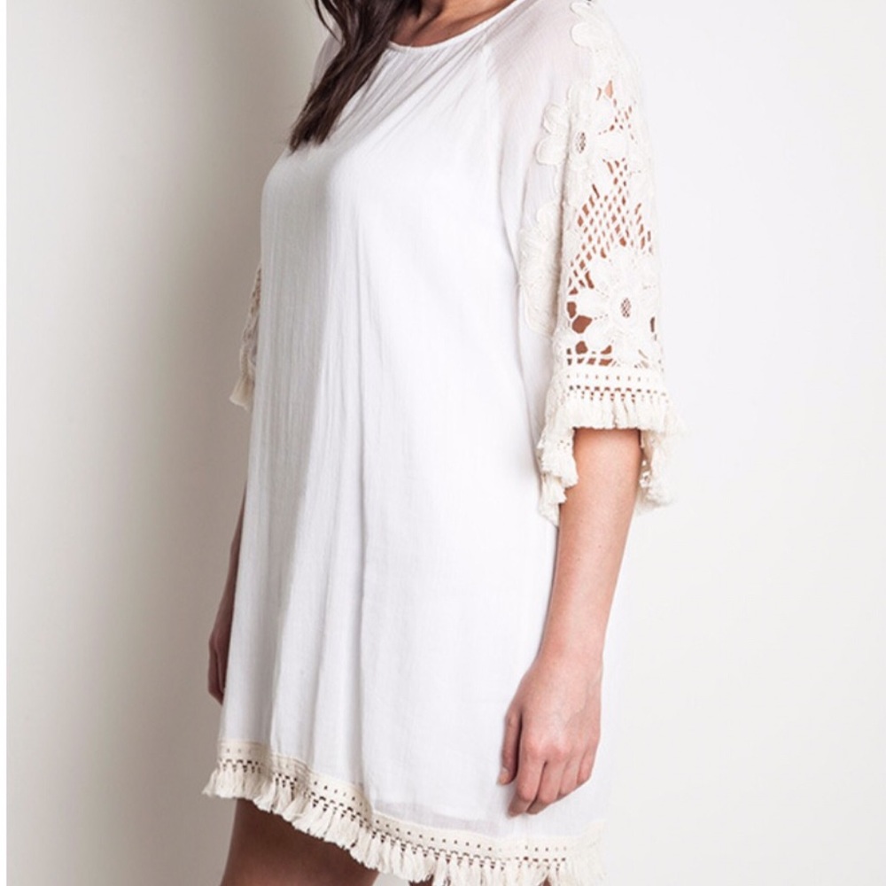 💥HOST PICK 3/14💥WOVEN SLEEVE TUNIC - Picture 1 of 2
