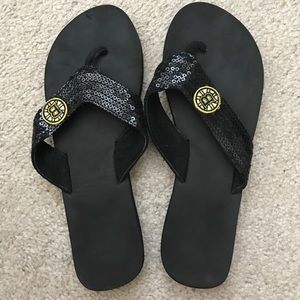 Boston Bruins flip flops