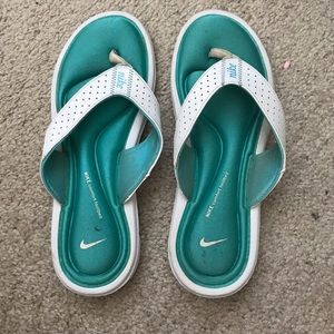 Nike flip flops