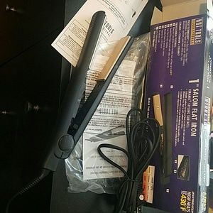 HOT TOOLS 1" Flat Iron