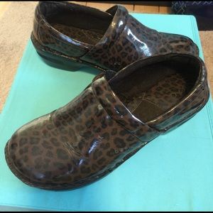 B.O.C clogs in great condition
