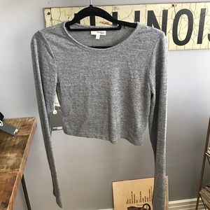 Wilfred Free Gray Long Sleeve Crop Too