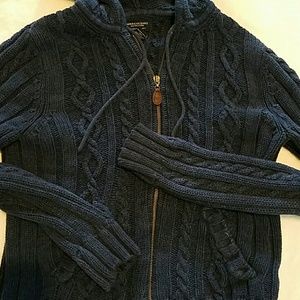 American Eagle zip up sweater w/hood